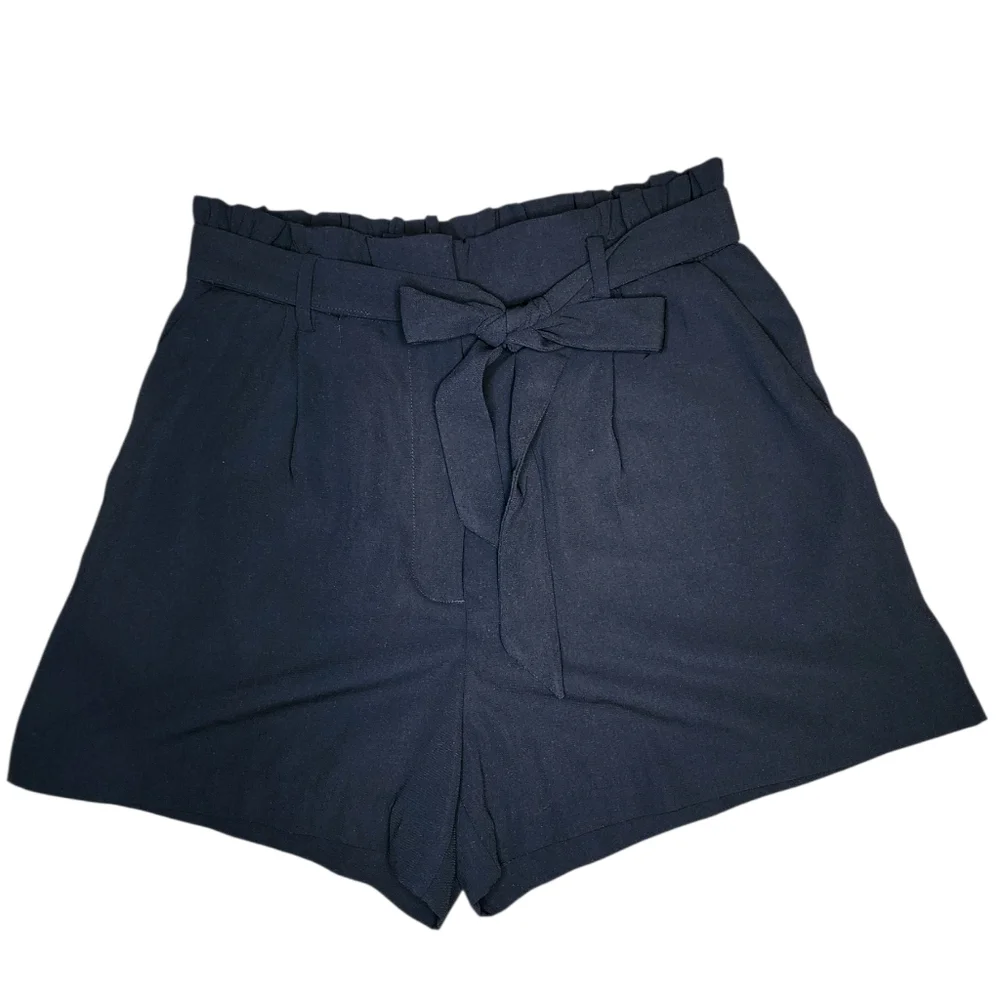 H&M Black High-Waisted Paperbag Shorts with Tie Belt, size 8